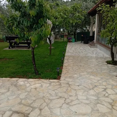 Grahovac אומאג